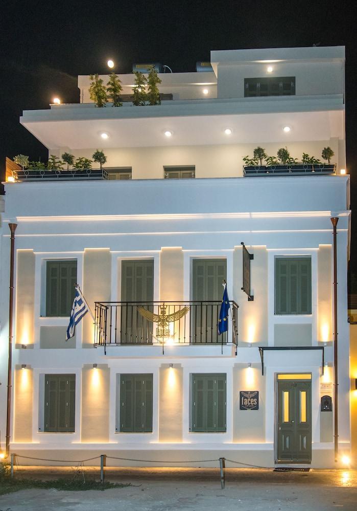 Aparthotel Faces Art 4*